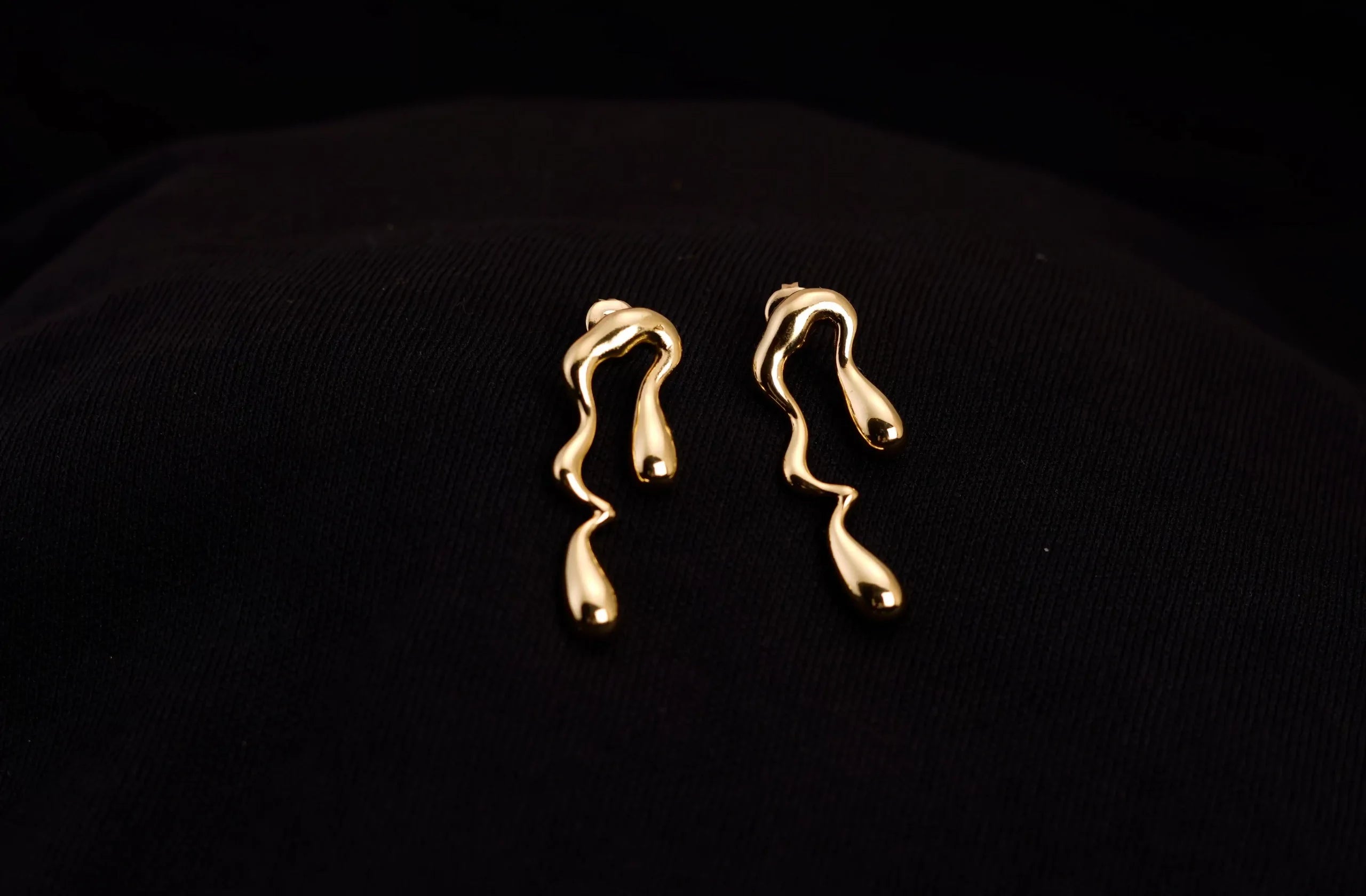 Twisted Water Drop Earrings