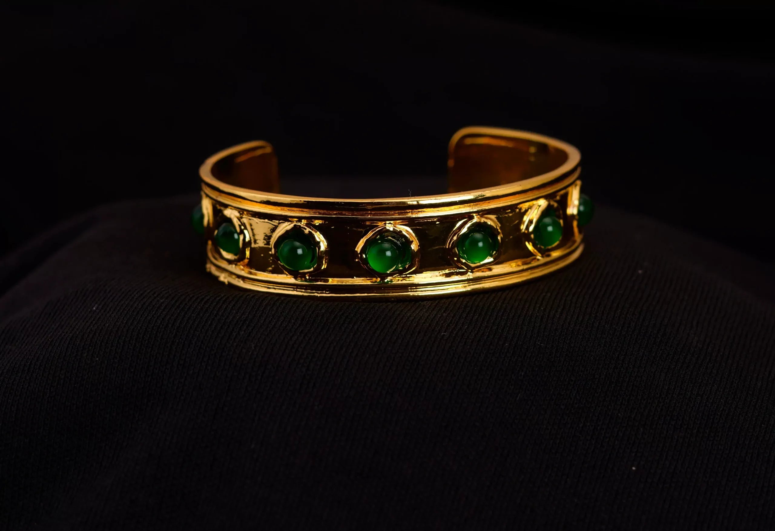 Green Wide Textured Bracelet