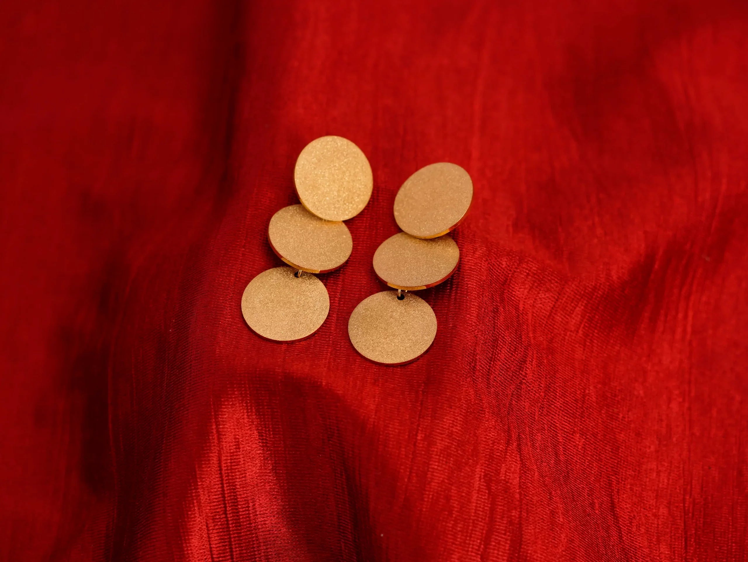 Round Sparkly Dangler Earrings