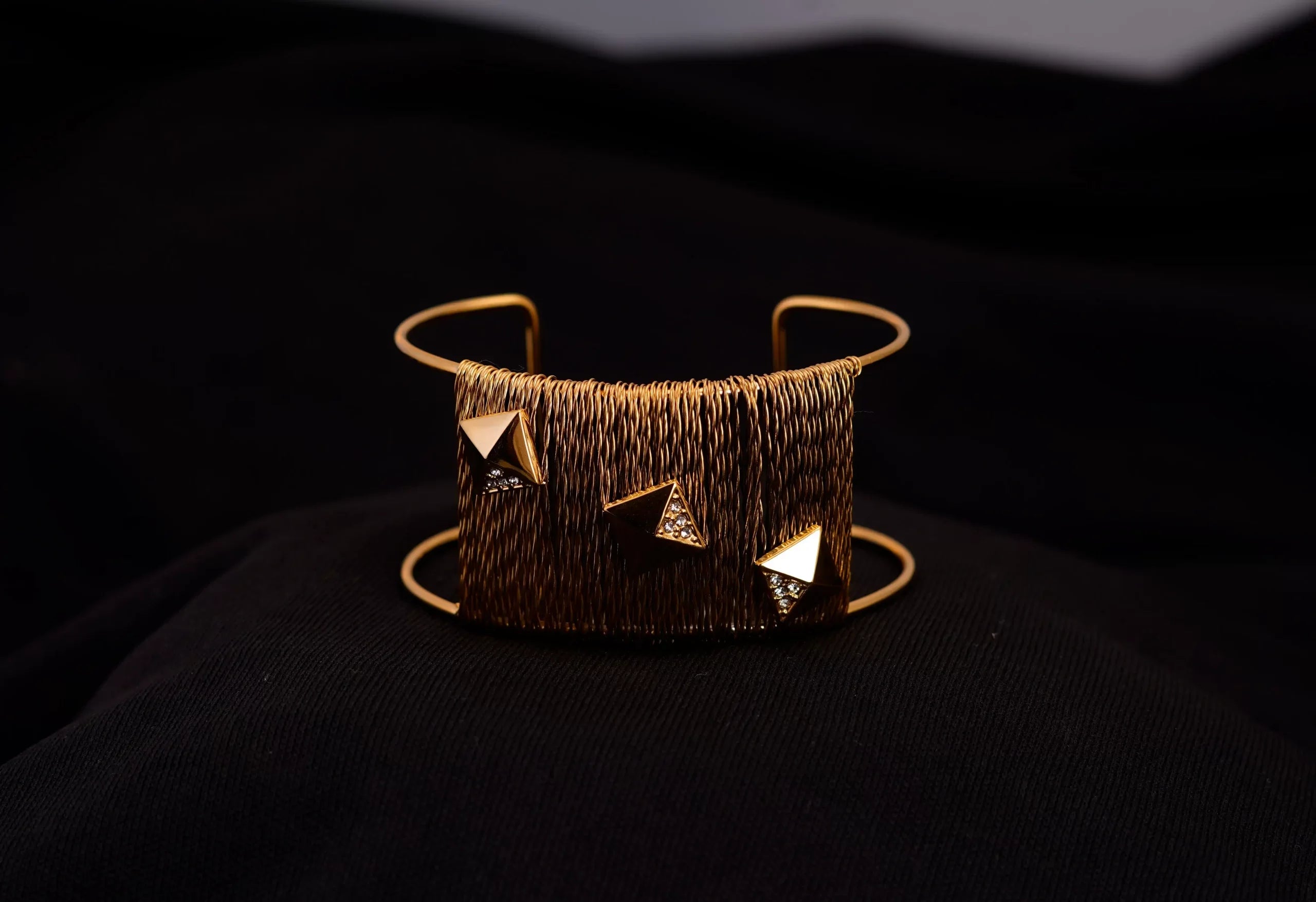 Wired Broad Stone Studed Bracelet