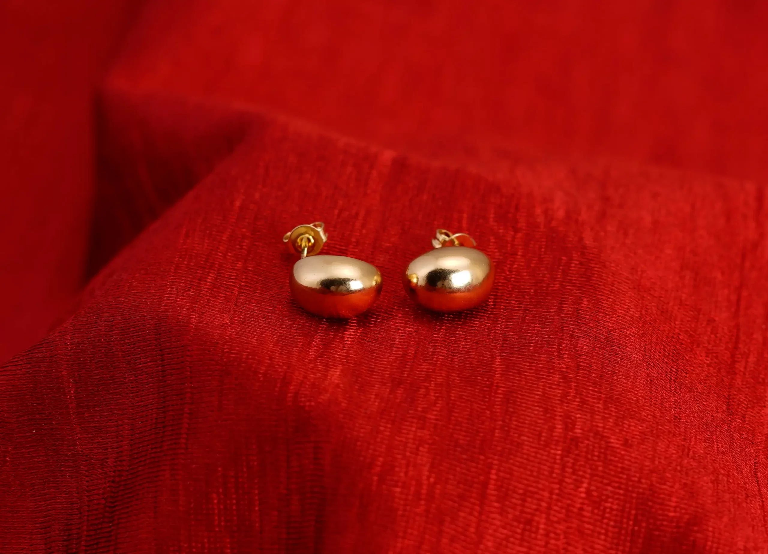 Gold Oval Earrings