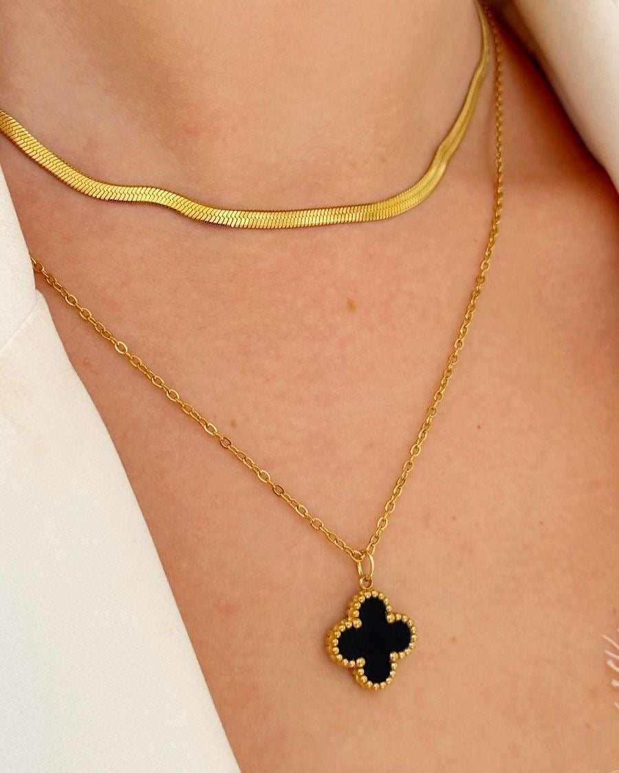 Clover charm necklace