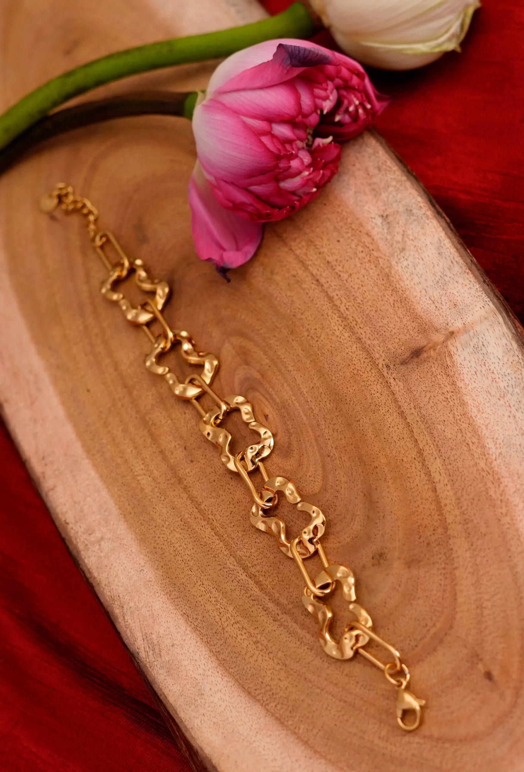 Geometric Pleated Chain Bracelet