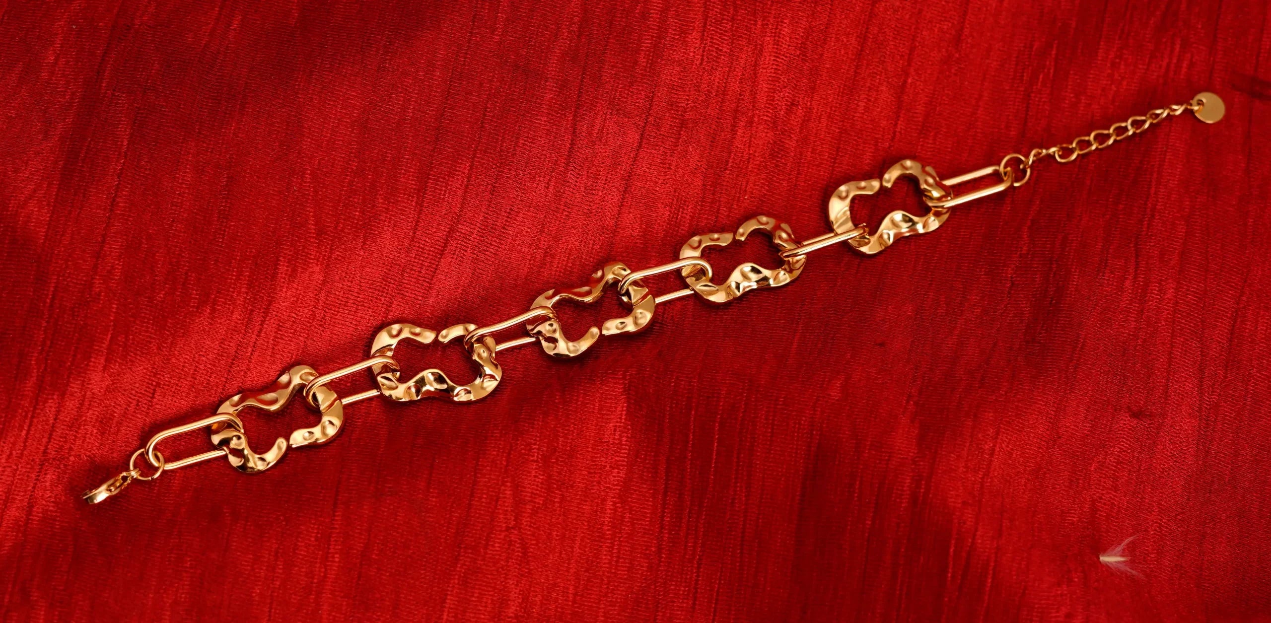 Geometric Pleated Chain Bracelet