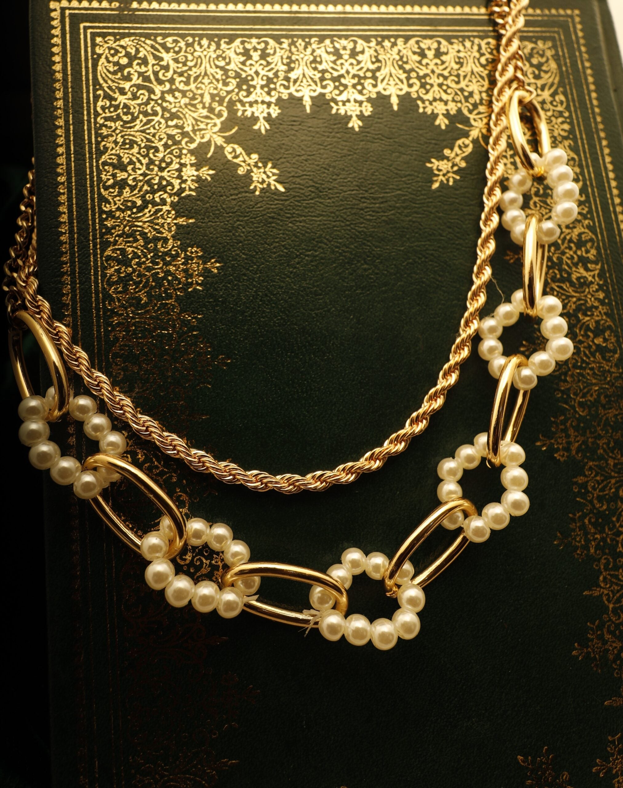 Double Layered Link Chain