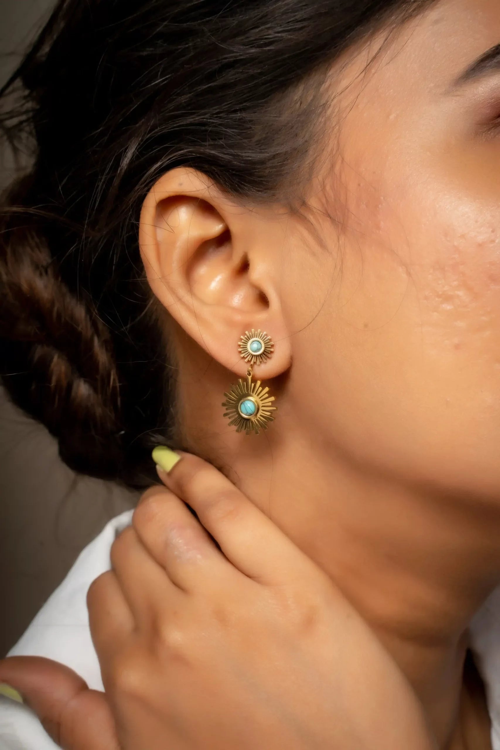 Dazzling Sunburst Turquoise Earrings