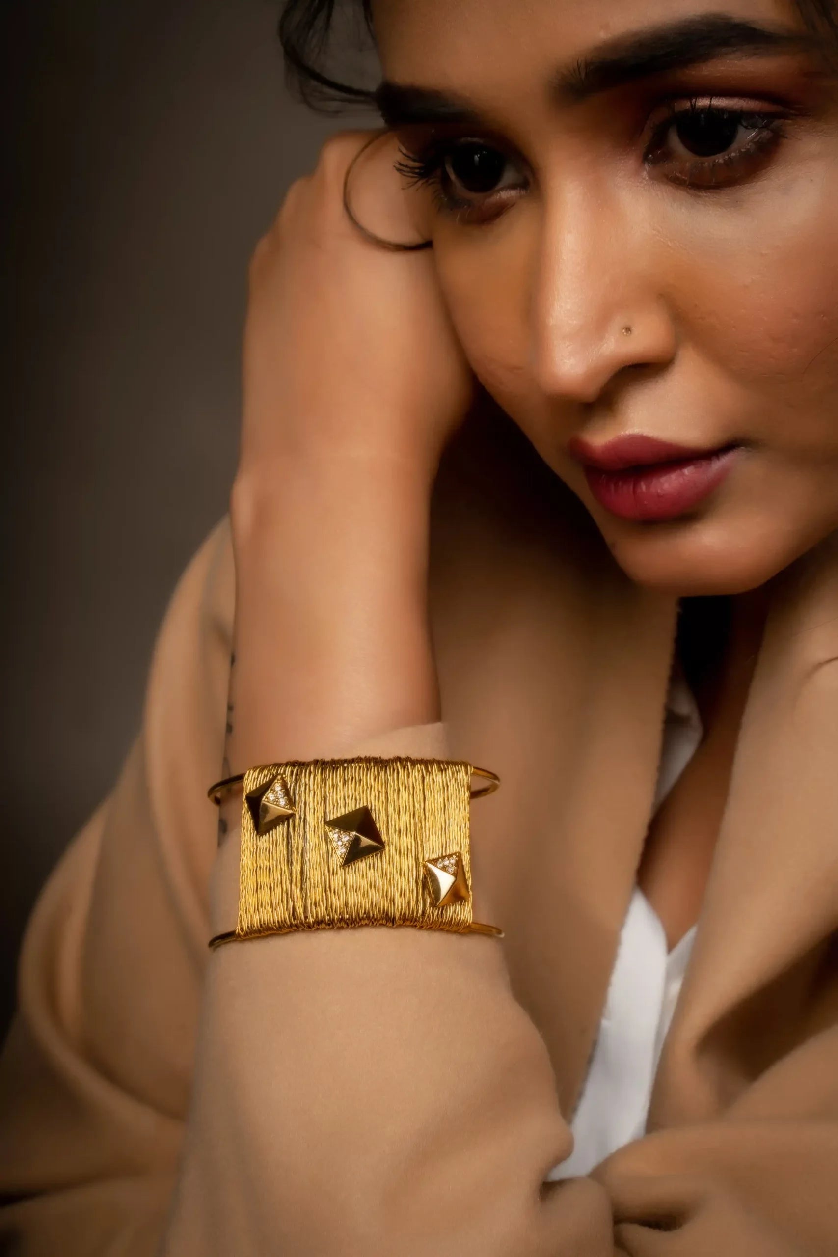 Wired Broad Stone Studed Bracelet