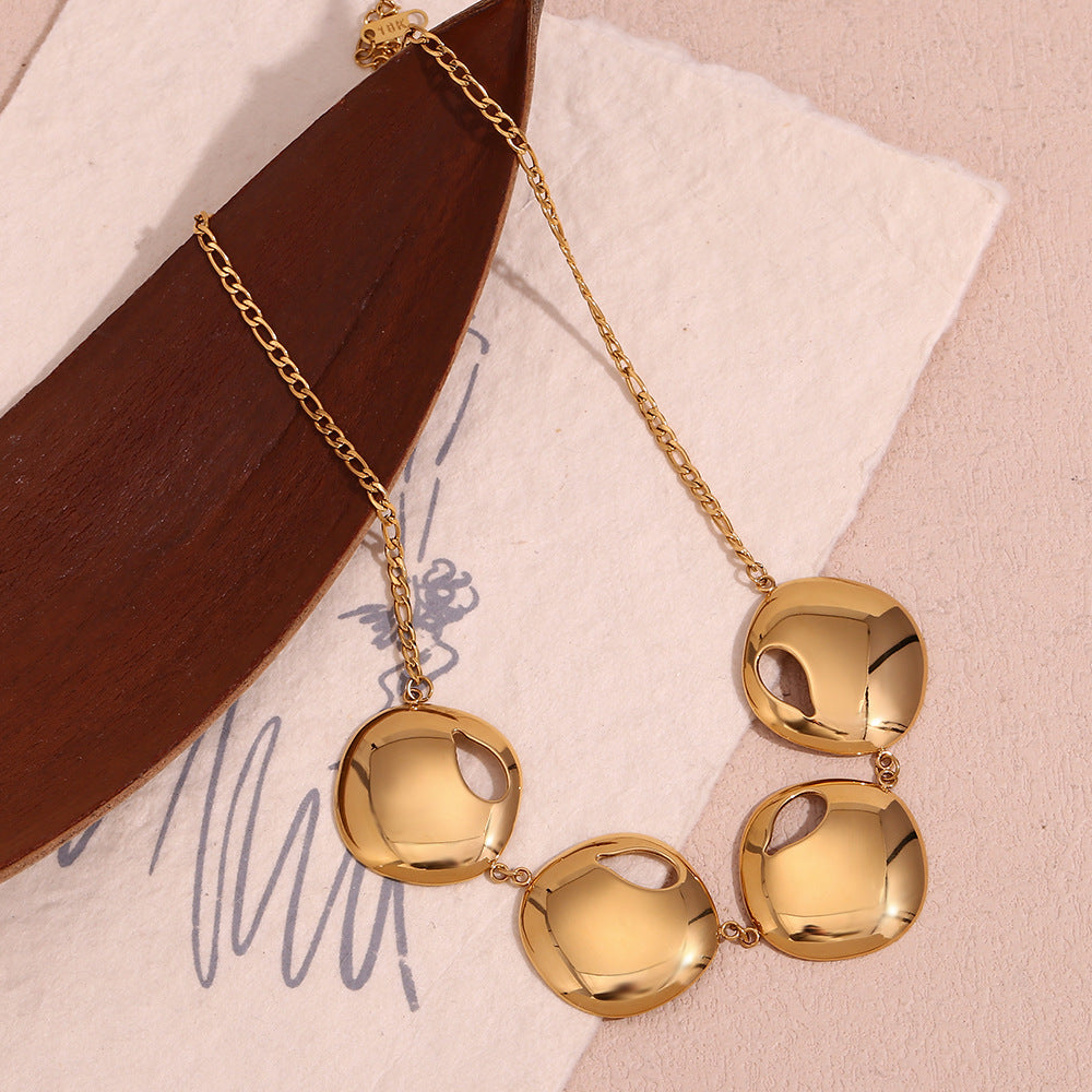 Royal Gold Plated Notched Round Necklace