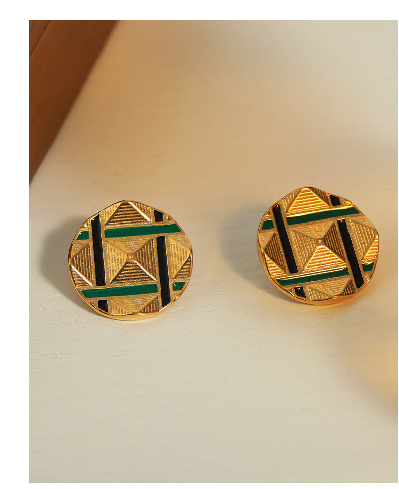 Carved Patter Round Stud Earrings