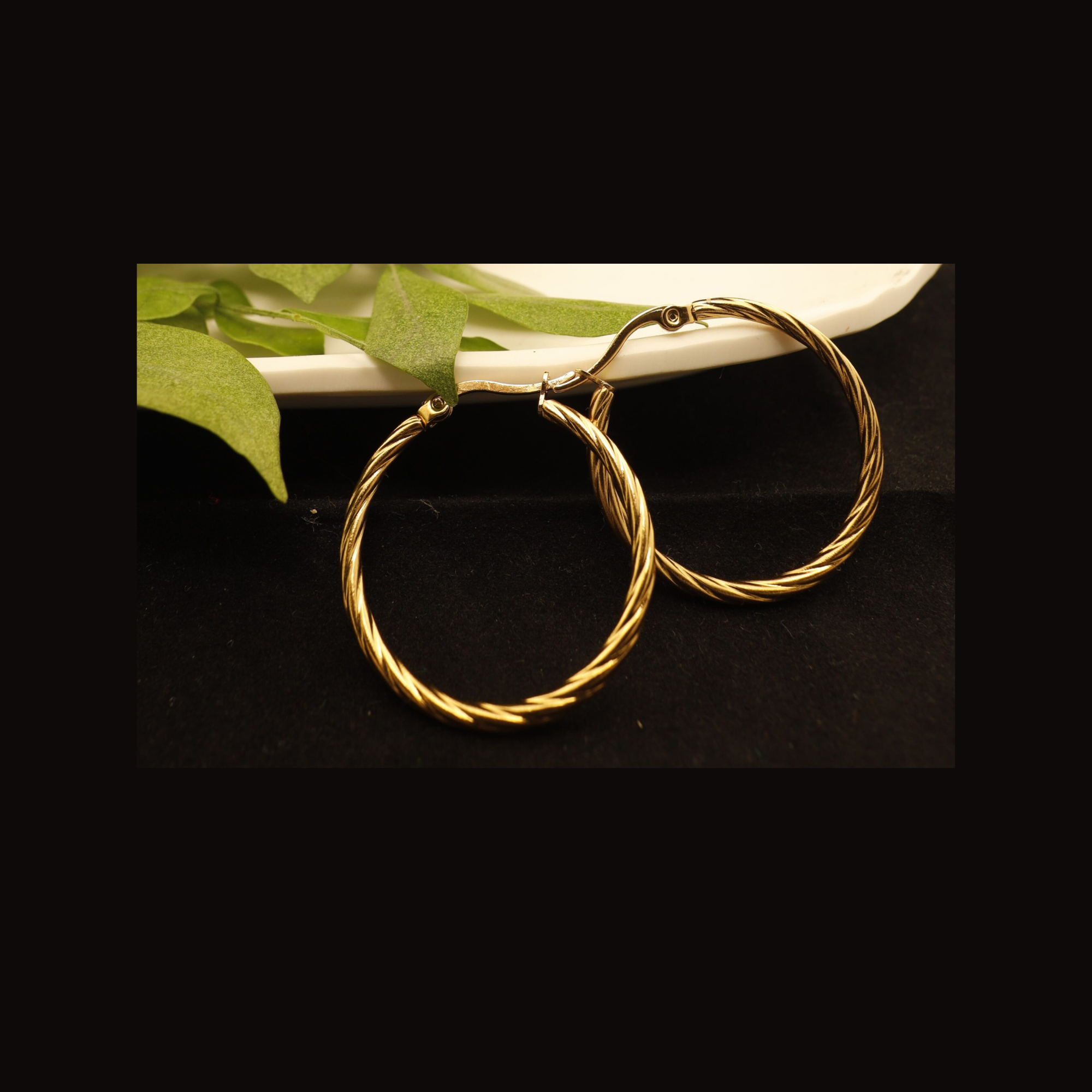 Smara Jewellery – gold hoop earrings for everyday wear