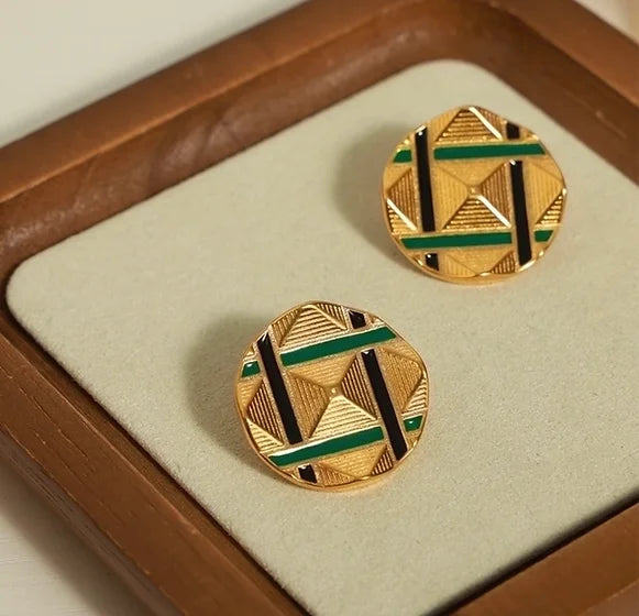 Carved Patter Round Stud Earrings